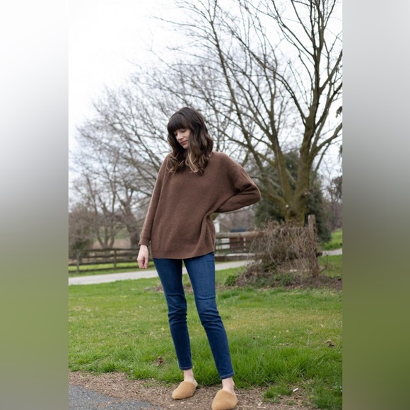 Jenni Kayne Cabin Sweater in Nutmeg (Brown) Cashmere & Wool blend - Picture 5 of 10